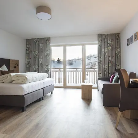 Landerer 4* 拉迪斯